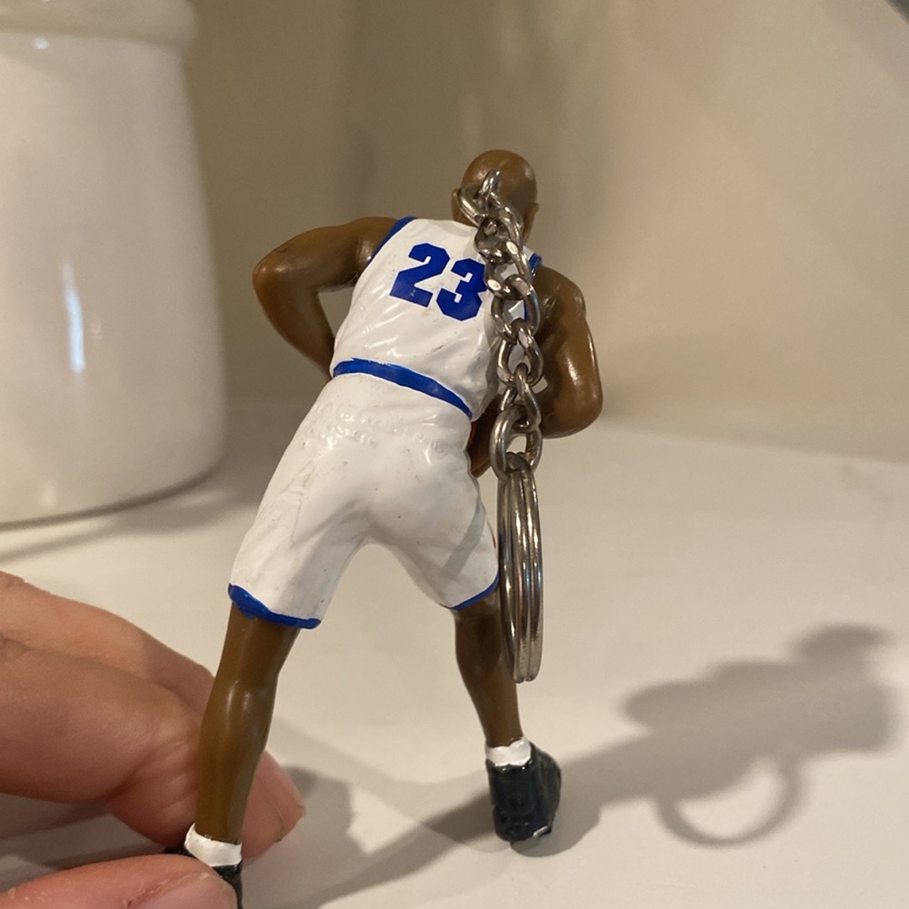 Vintage 1996 Space Jam Michael Jordan Keychain    figure figures basketball boys - Picture 3 of 3